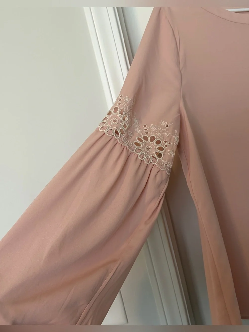 LOFT Blush Pink Long-Sleeve Lace-Inset Blouse
Size L - Picture 2 of 8